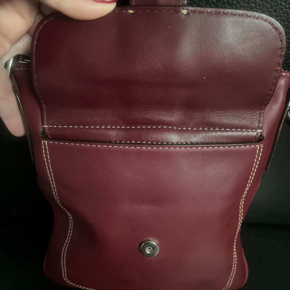 Coach Hampton Red Leather Swing Crossbody Bag - Picture 4 of 14